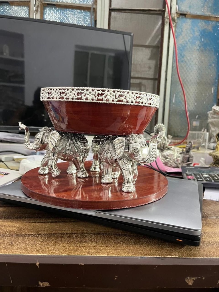 Elephant Bowl with 3 Elephant