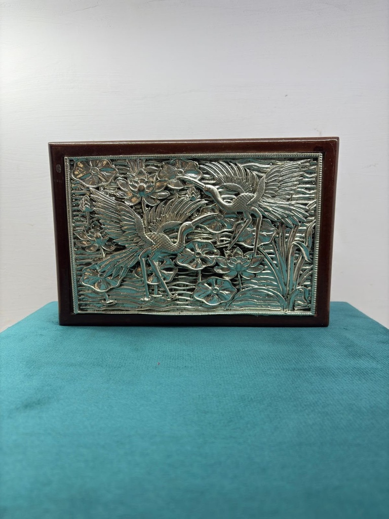 Dry fruit box